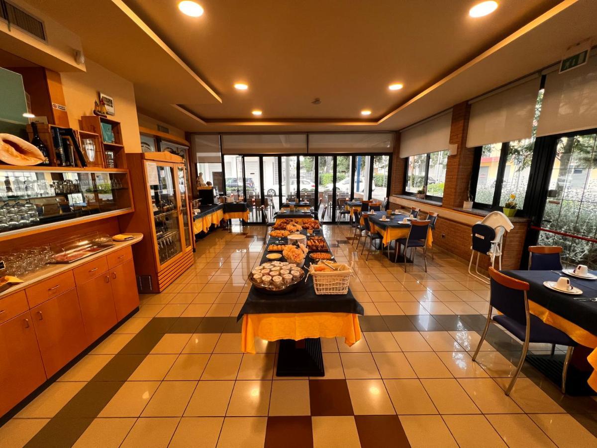 Hotel Nettuno Sottomarina Dış mekan fotoğraf