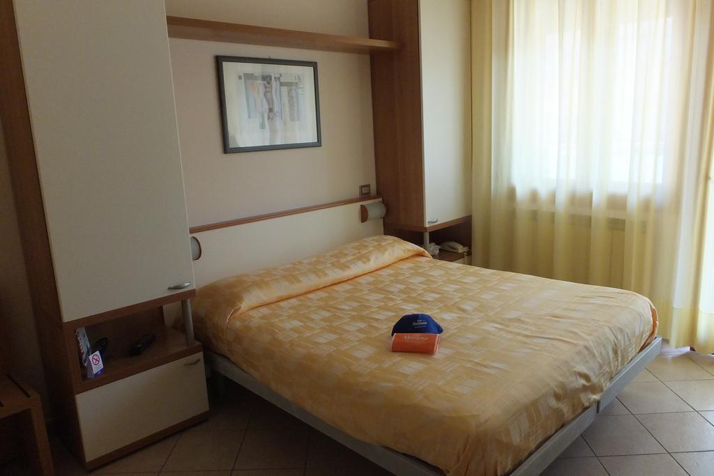 Hotel Nettuno Sottomarina Oda fotoğraf
