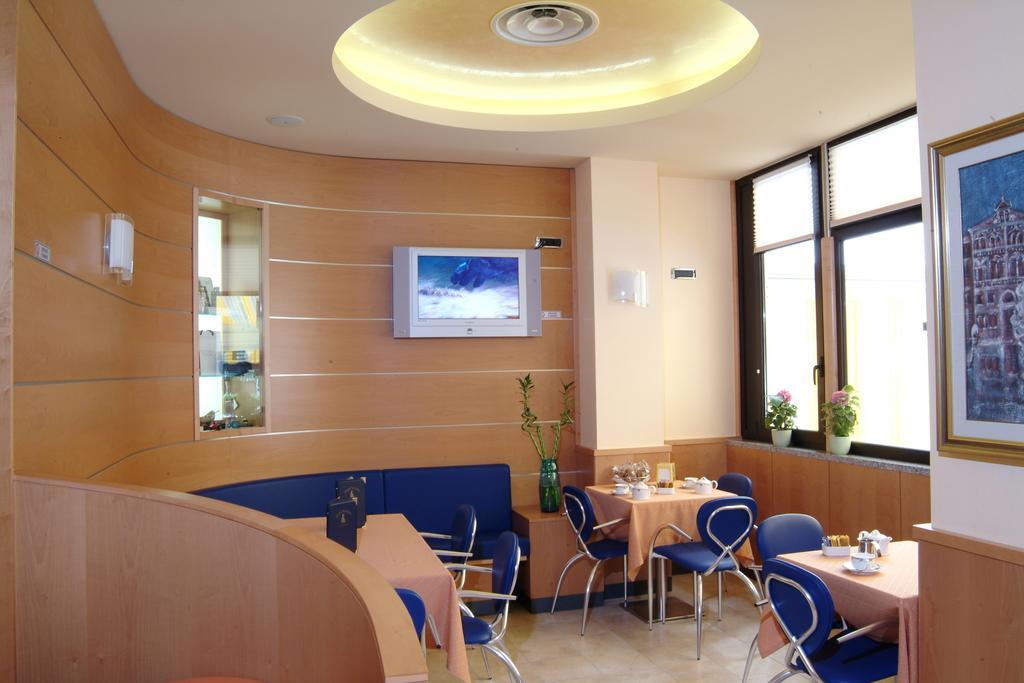 Hotel Nettuno Sottomarina Dış mekan fotoğraf